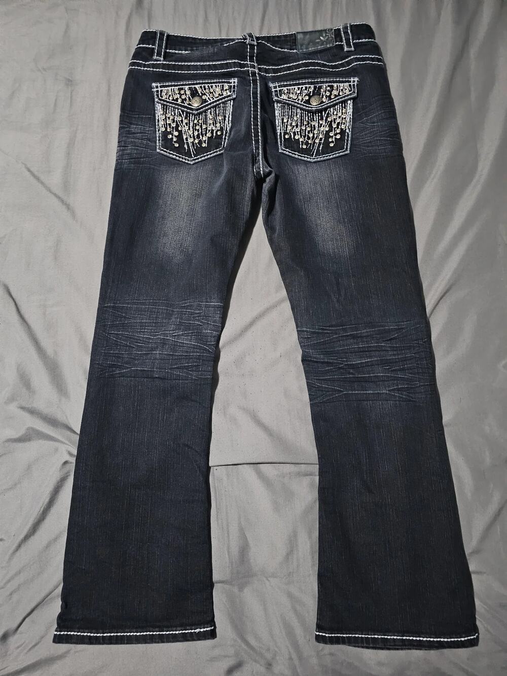 Premium dark wash denim jeans contrast stitching faded whiskering five pocket